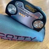 New Scotty Cameron Black/Orange Select Fastback 2 35" RH  Putter w/ Matador Grip